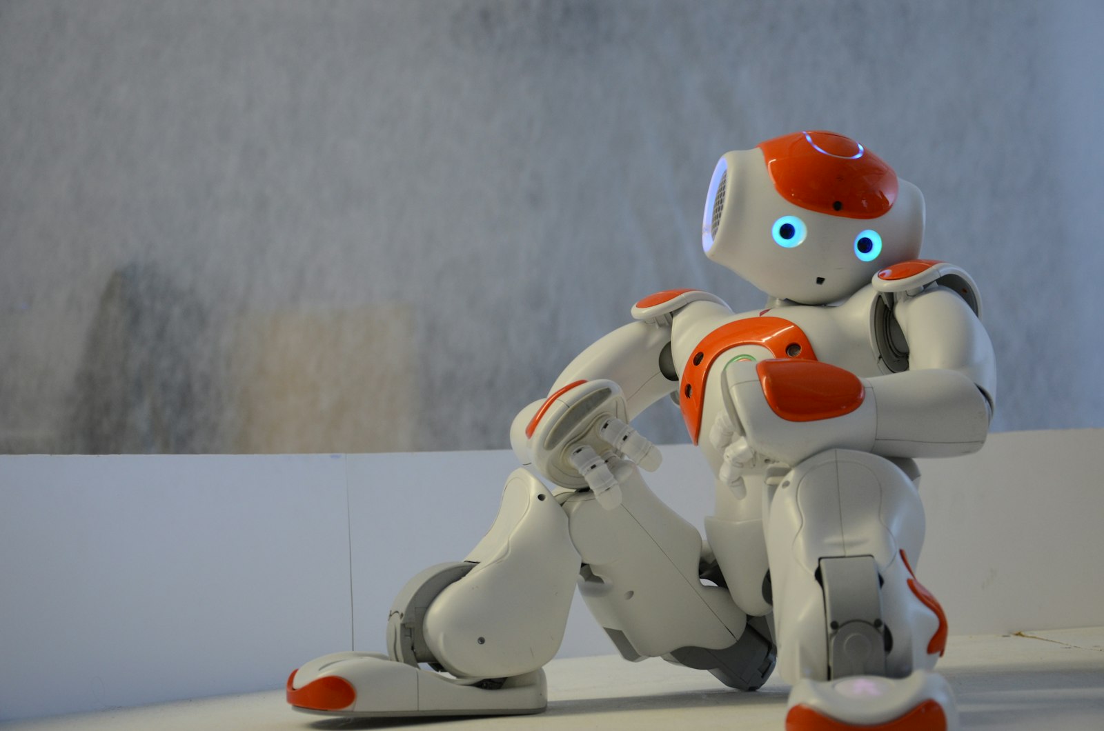 Робот Anki Cozmo определил будущее эмоционального искусственного интеллекта