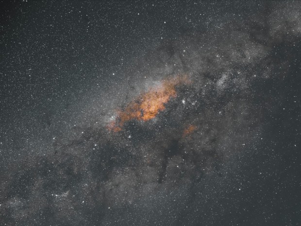 Astronomers Identify Fastest Star Orbiting Galactic Center Black Hole